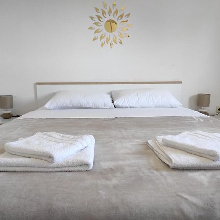 Apartman Eli 2 โรวีน ภายนอก รูปภาพ