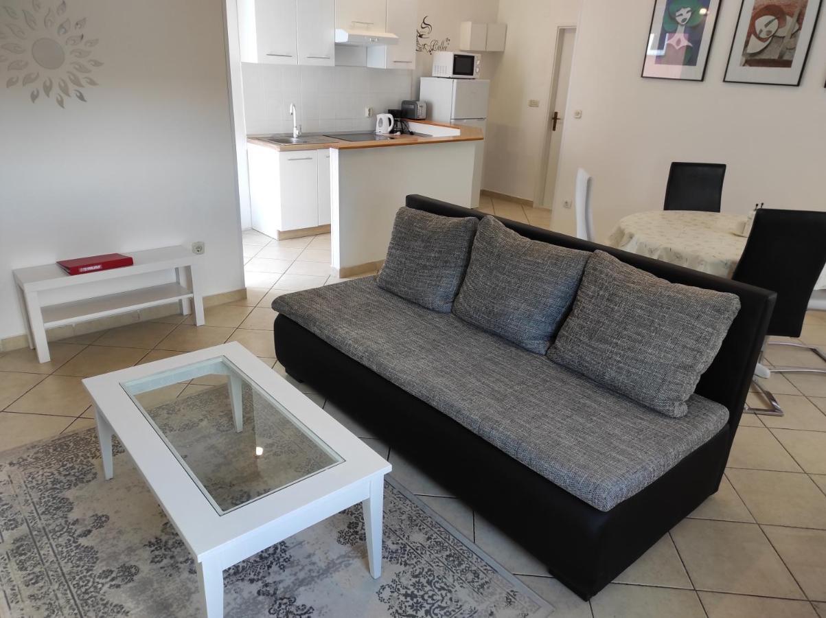 Apartman Eli 2 โรวีน ภายนอก รูปภาพ
