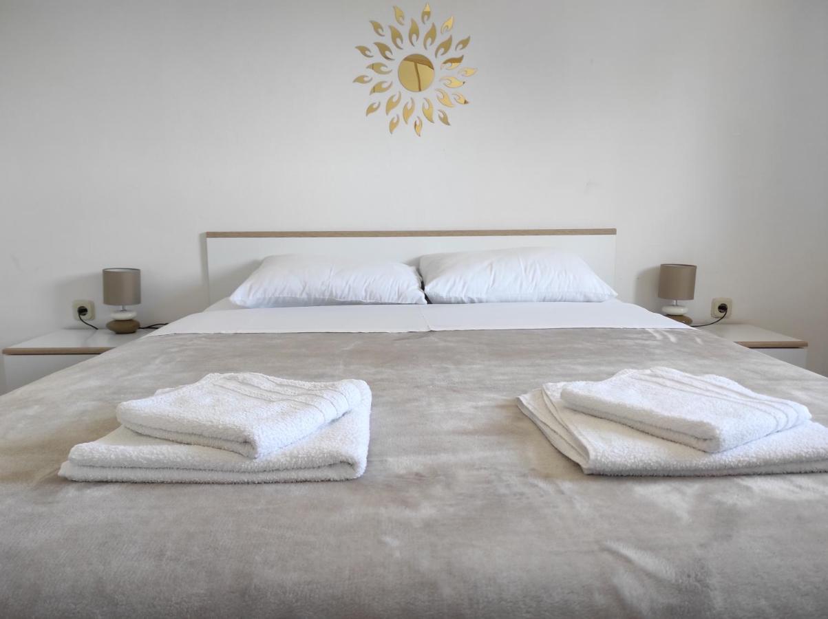 Apartman Eli 2 โรวีน ภายนอก รูปภาพ